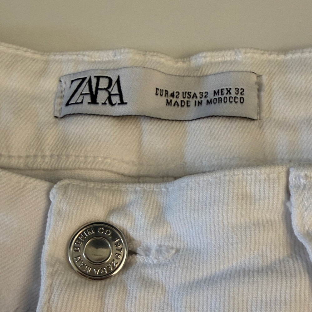 Zara Men White Denim Jean Shorts - Picture 6 of 6